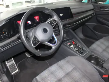 VW Golf VIII Lim. GTE DSG ACC STZHZ NAVI ALU18  TOT