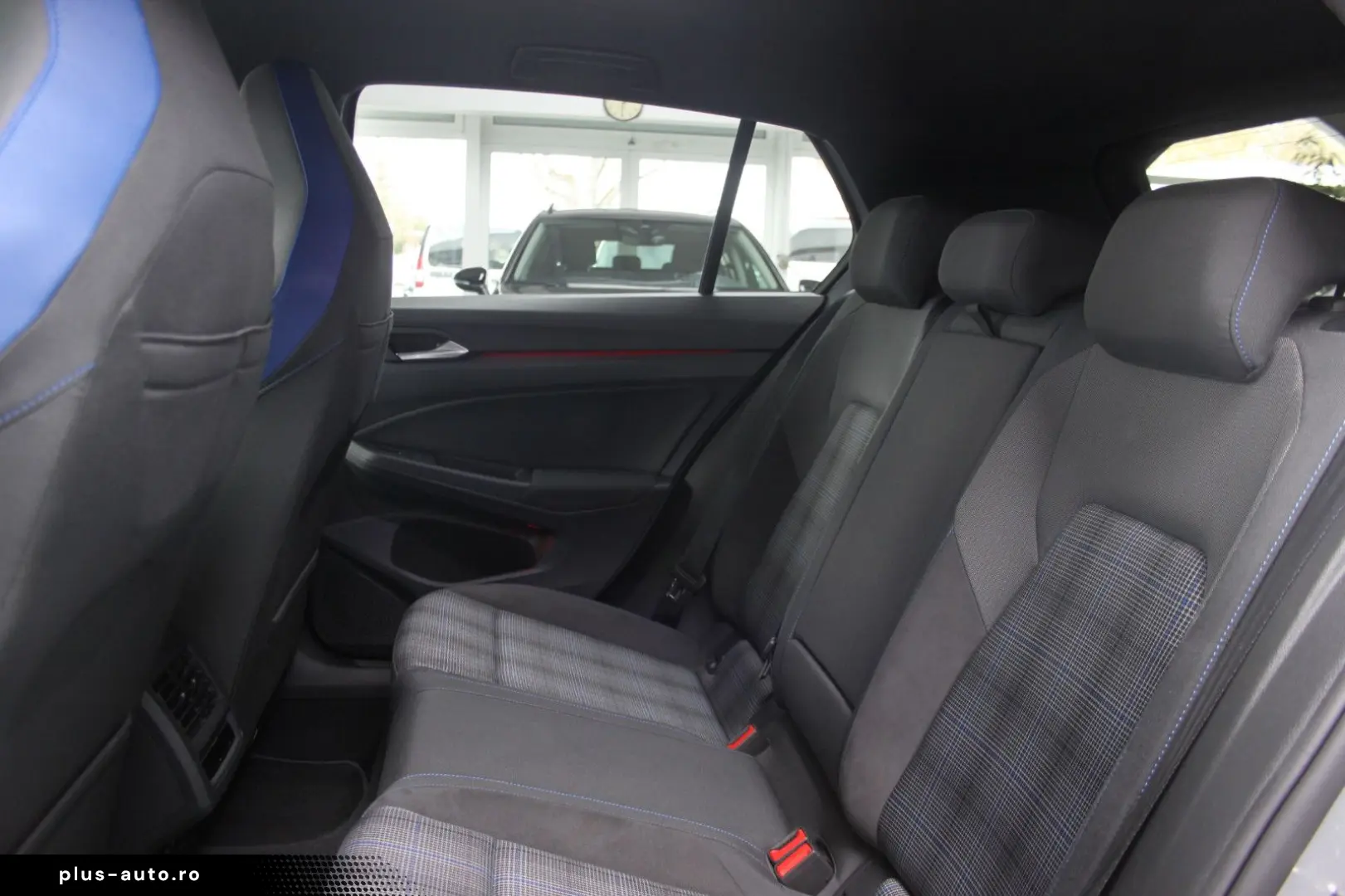 VOLKSWAGEN Golf 2022 — imagine 9