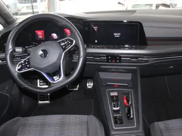 VW Golf VIII Lim. GTE DSG ACC STZHZ NAVI ALU18  TOT