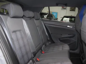 VW Golf VIII Lim. GTE DSG ACC STZHZ NAVI ALU18  TOT