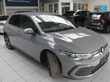 VW Golf VIII Lim. GTE DSG ACC STZHZ NAVI ALU18  TOT