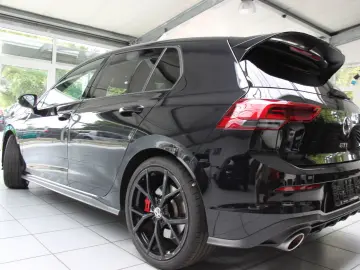 VW Golf VIII Lim. GTI CLUBSPO DCC KAME ASSIST  STZH