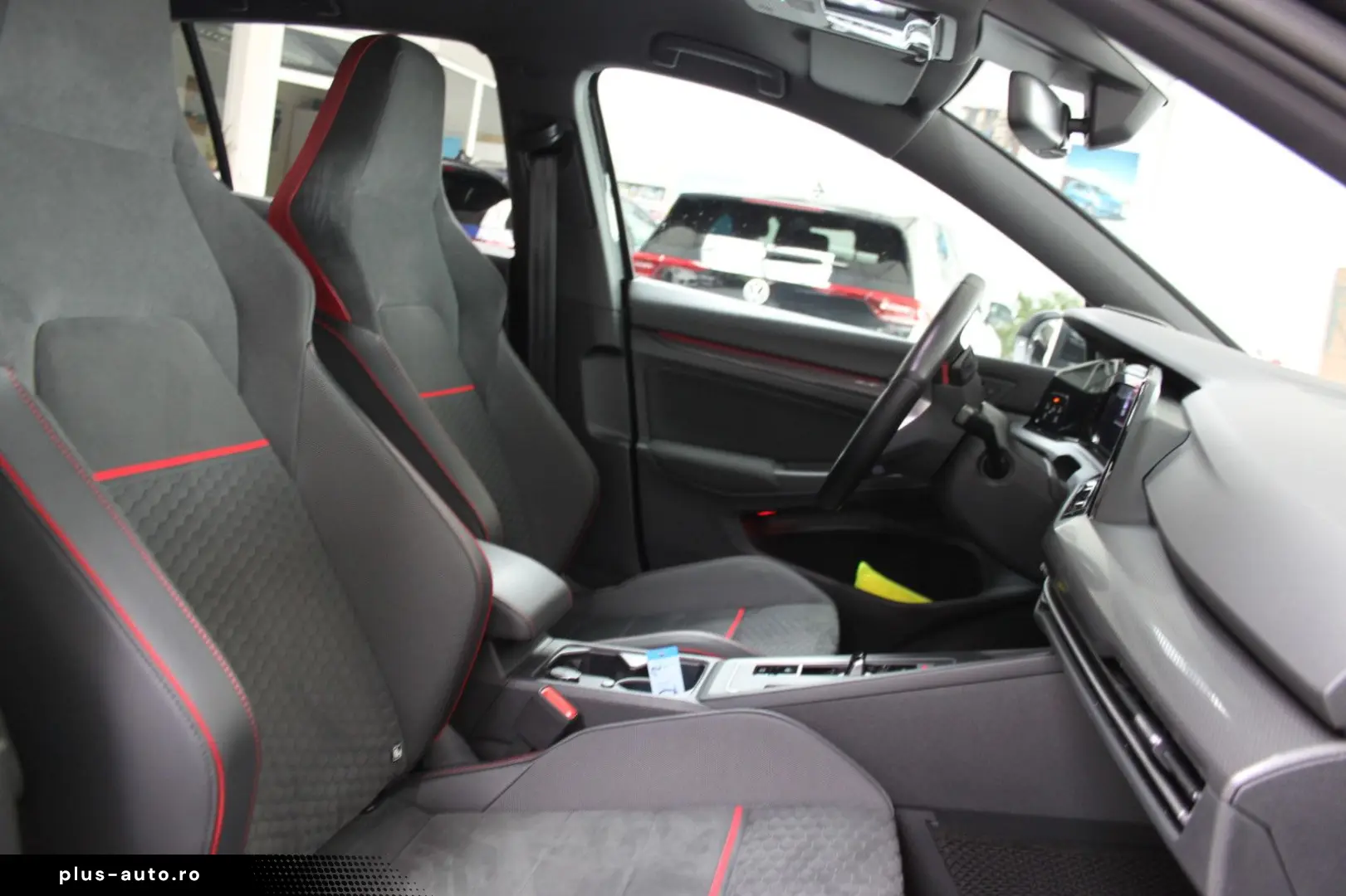 VOLKSWAGEN Golf 2022 — imagine 12