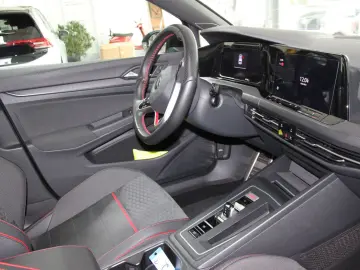 VW Golf VIII Lim. GTI CLUBSPO DCC KAME ASSIST  STZH