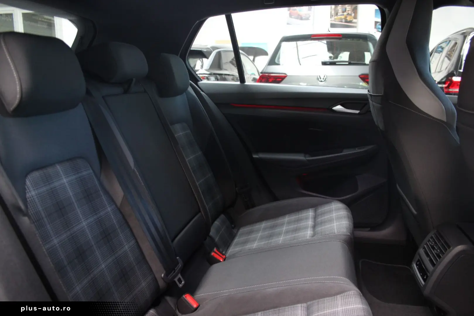 VOLKSWAGEN Golf 2024 — imagine 14