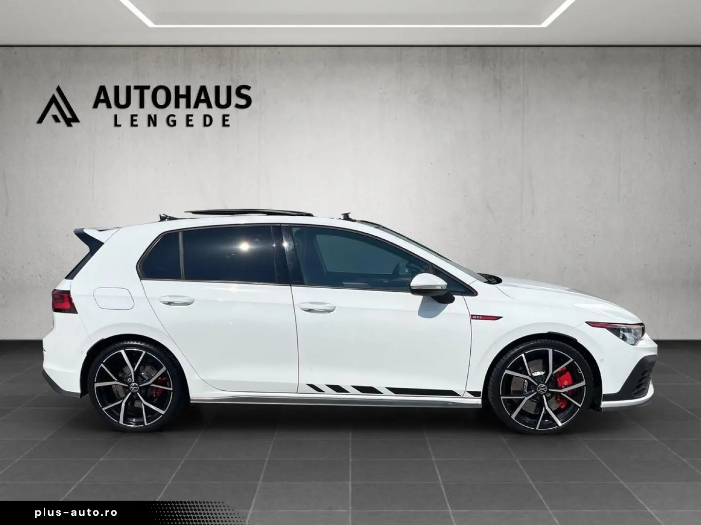 VOLKSWAGEN Golf 2022 — imagine 7