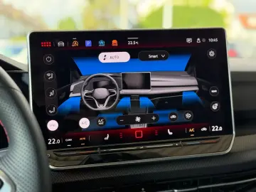 VW Golf VIII GTI DSG Black Style PANO HUD IQ DCC