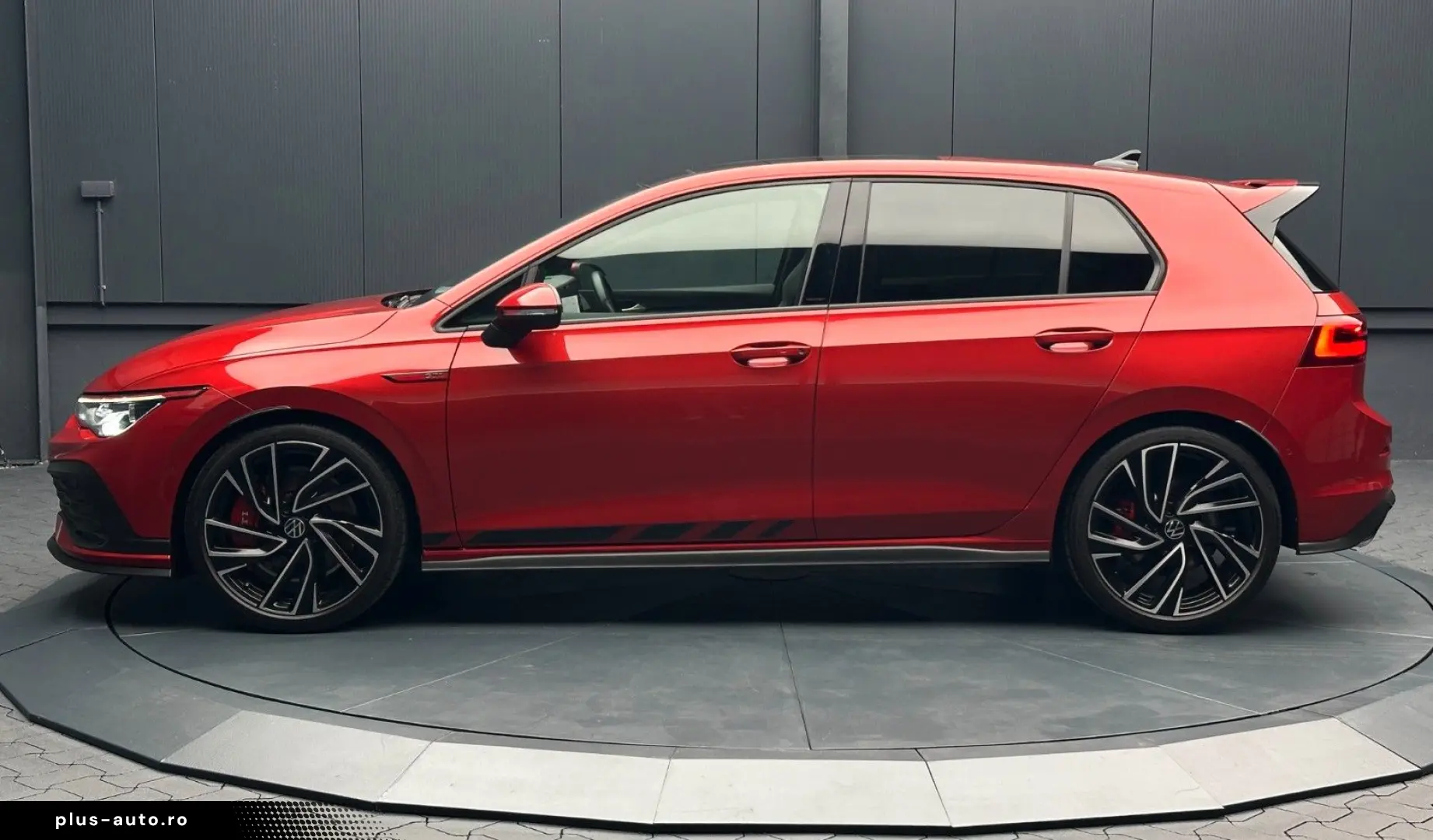 VOLKSWAGEN Golf 2023 — imagine 2