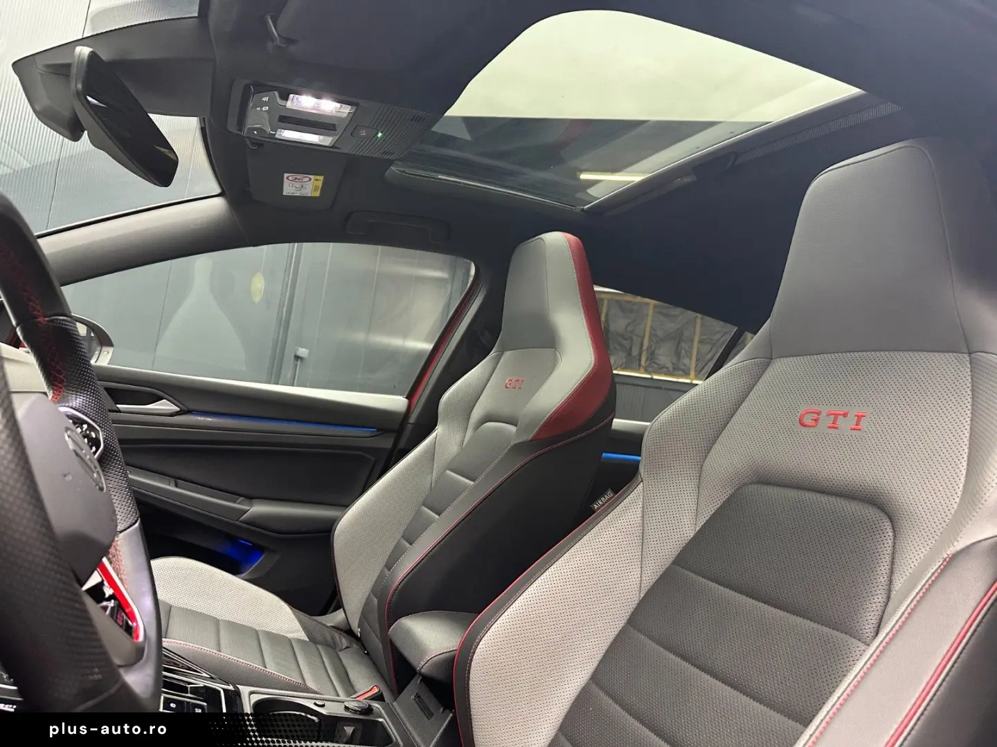 VOLKSWAGEN Golf 2023 — imagine 8