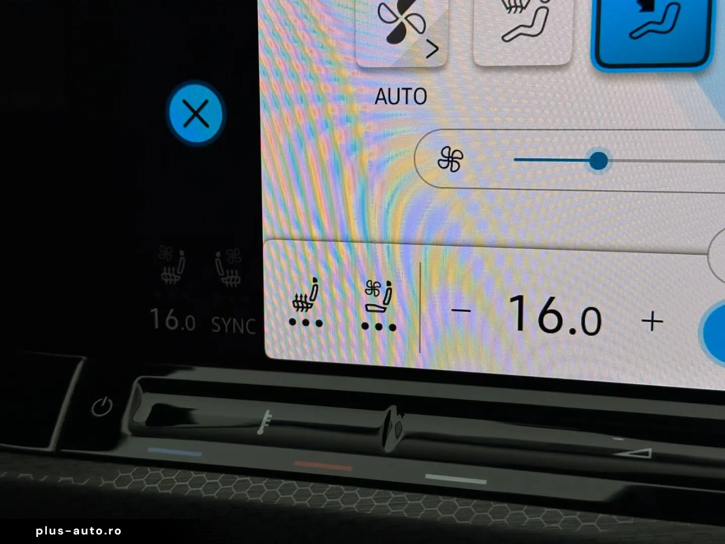 VOLKSWAGEN Golf 2023 — imagine 9