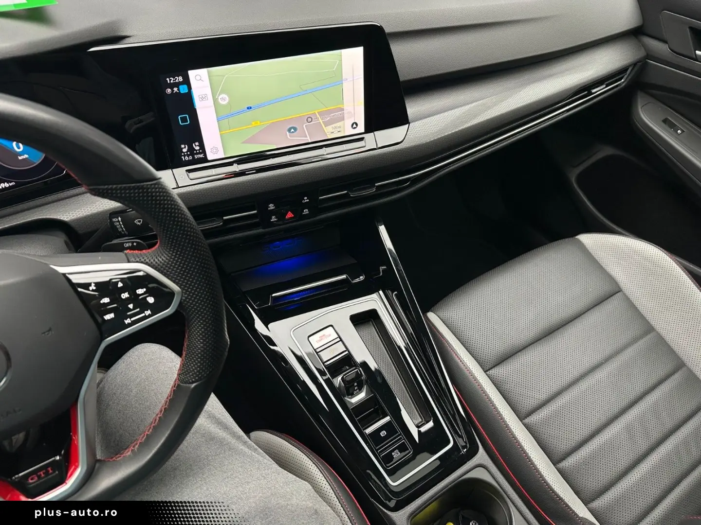 VOLKSWAGEN Golf 2023 — imagine 21