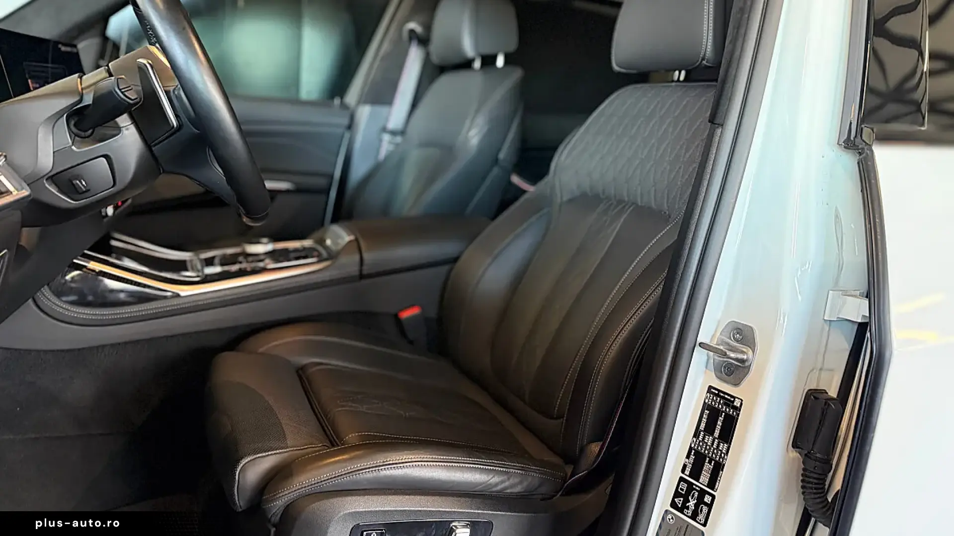 BMW X7 2023 — imagine 15