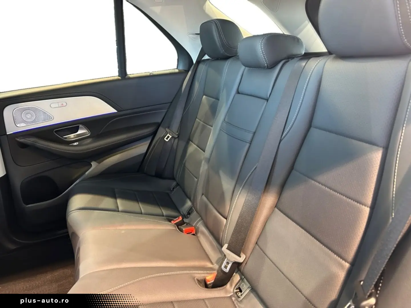 MERCEDES-BENZ GLE 2025 — imagine 11