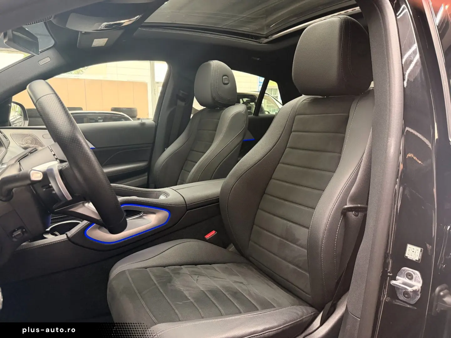 MERCEDES-BENZ GLE 2025 — imagine 10