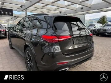 MERCEDES-BENZ GLC 220 d 4M AMG Sport Night Distr Pan…