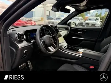 MERCEDES-BENZ GLC 220 d 4M AMG Sport Night Distr Pan…