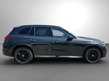 MERCEDES-BENZ GLC 300 4M AMG Premium Pano AHK 20&apo…