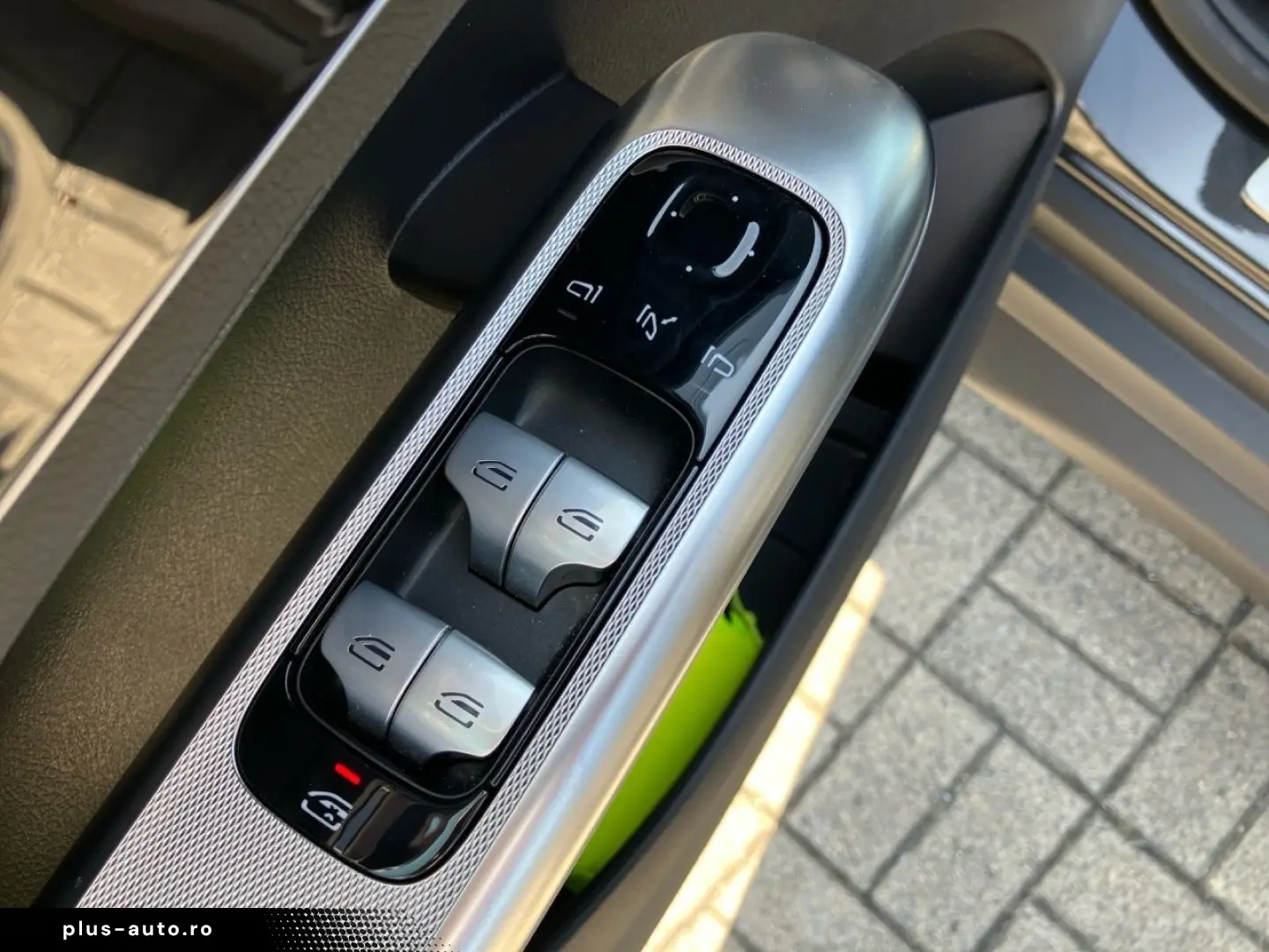 MERCEDES-BENZ GLC 2025 — imagine 14