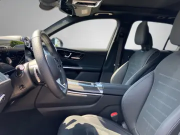 MERCEDES-BENZ GLC 300 4M AMG Premium Pano AHK 20&apo…
