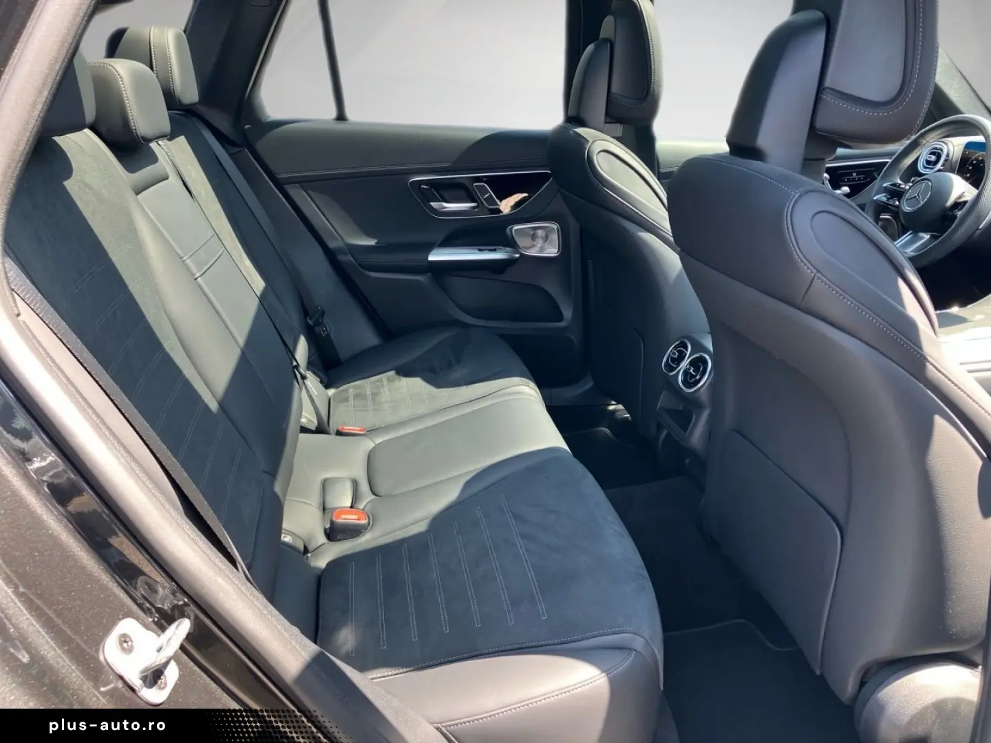 MERCEDES-BENZ GLC 2025 — imagine 24