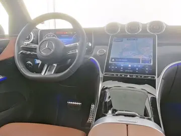 MERCEDES-BENZ GLC 300 de 4M AMG AHK FAHRASSI DISTR M…