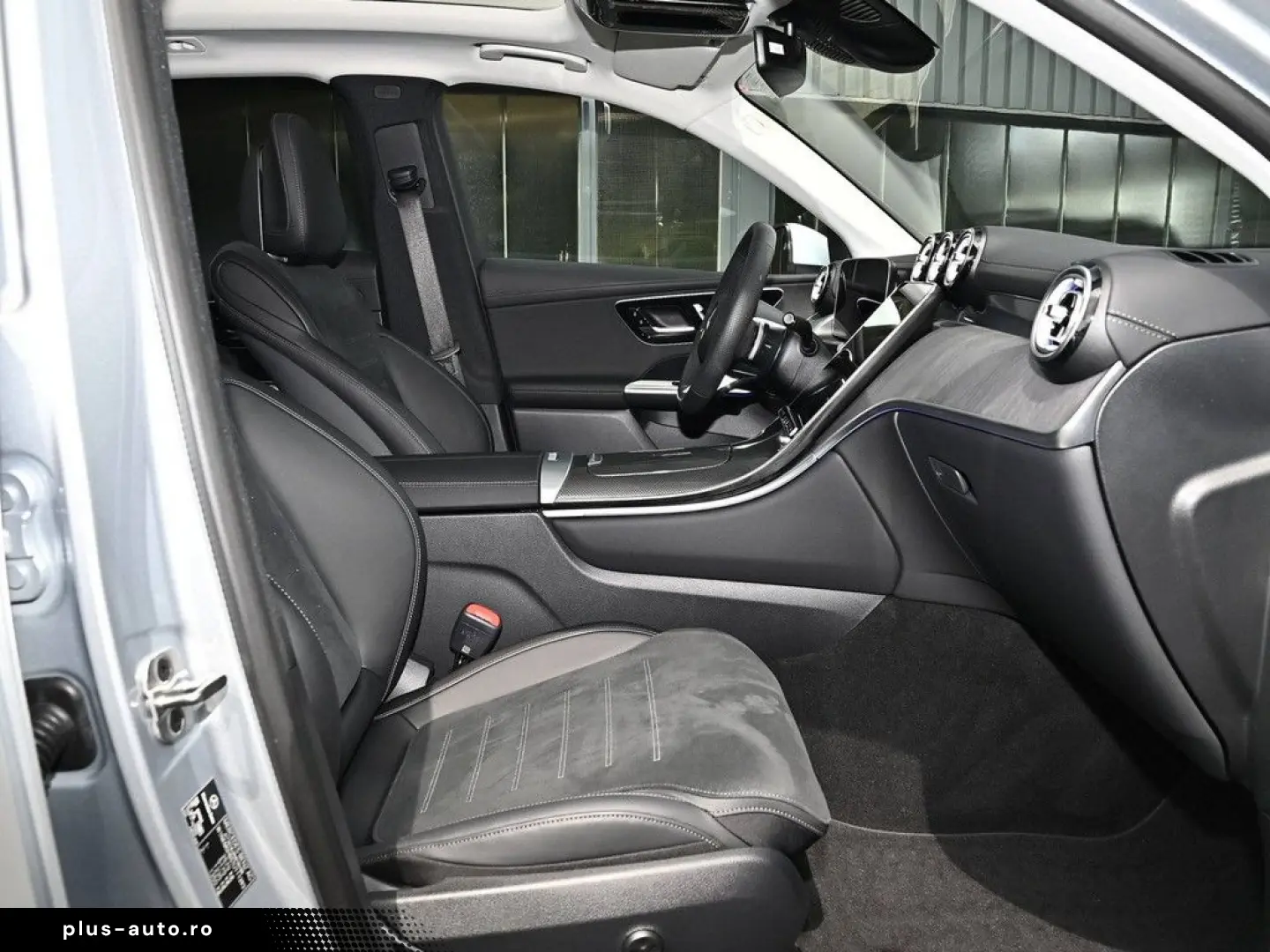 MERCEDES-BENZ GLC 2025 — imagine 5