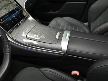 MERCEDES-BENZ GLC 300 d 4M AMG Sport Advanced  AHK P…