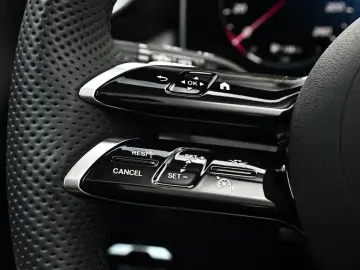 MERCEDES-BENZ GLC 300 d 4M AMG Sport Advanced  AHK P…