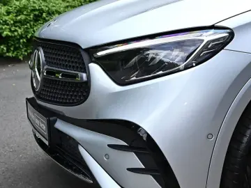 MERCEDES-BENZ GLC 300 d 4M AMG Sport Advanced  AHK P…