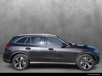 MERCEDES-BENZ GLC 220 d 4M AVANTGARDE AHK PANO-SHD 3…
