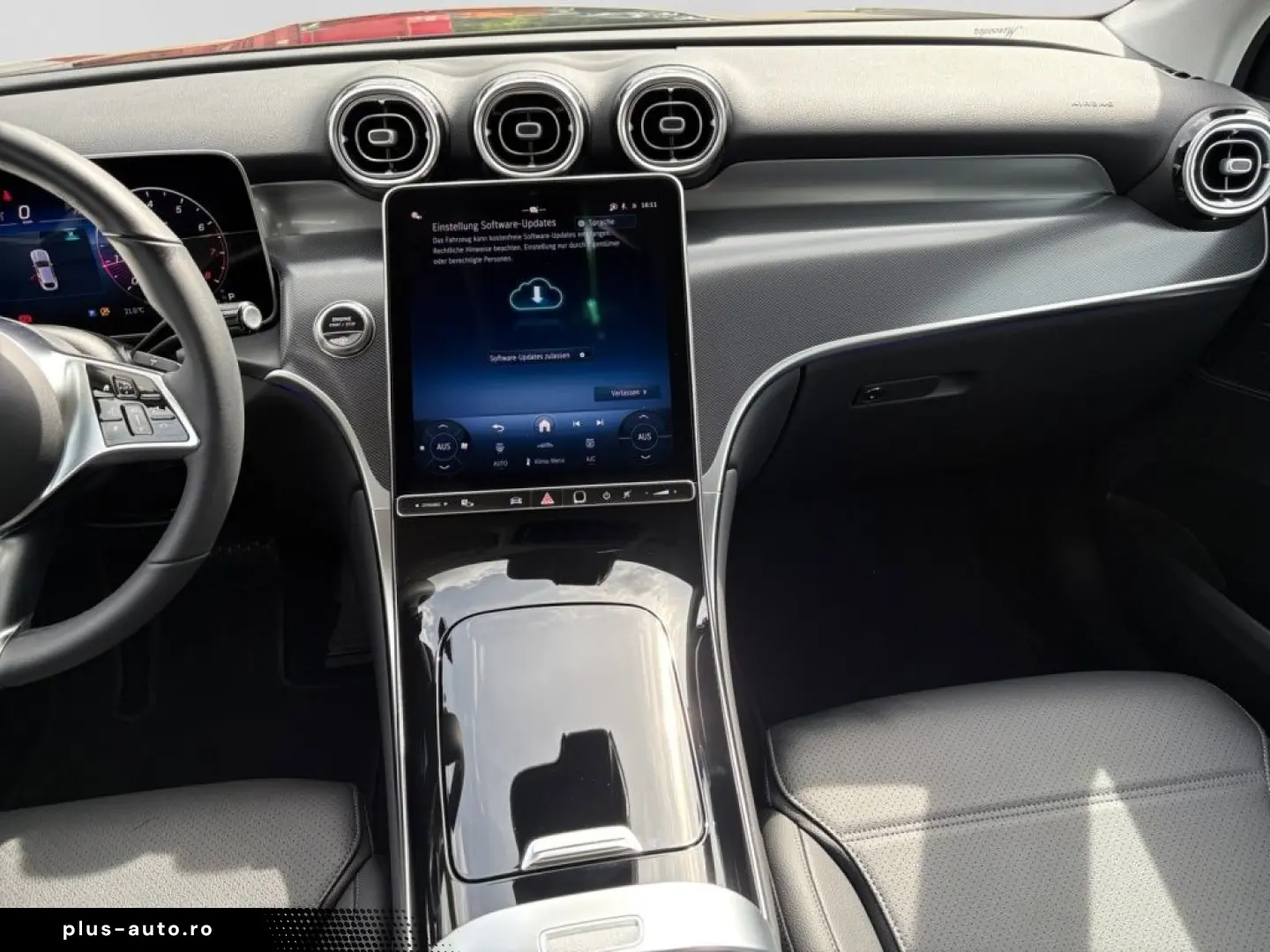 MERCEDES-BENZ GLC 2025 — imagine 12
