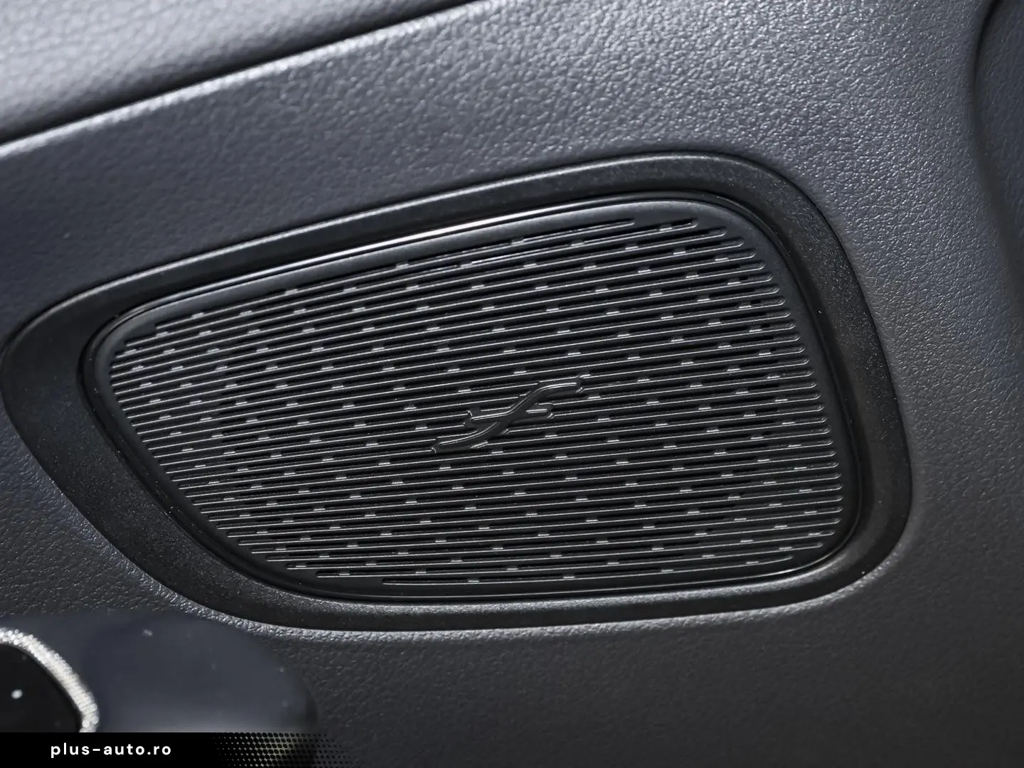 MERCEDES-BENZ GLC 2024 — imagine 9