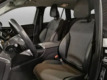 MERCEDES-BENZ GLC 200 4M Avantgarde ADVANCED ANHÄNGE…