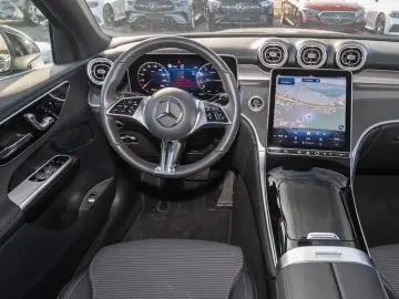 MERCEDES-BENZ GLC 200 4MATIC Coupé 360 ACC AUT Fernlichtass.