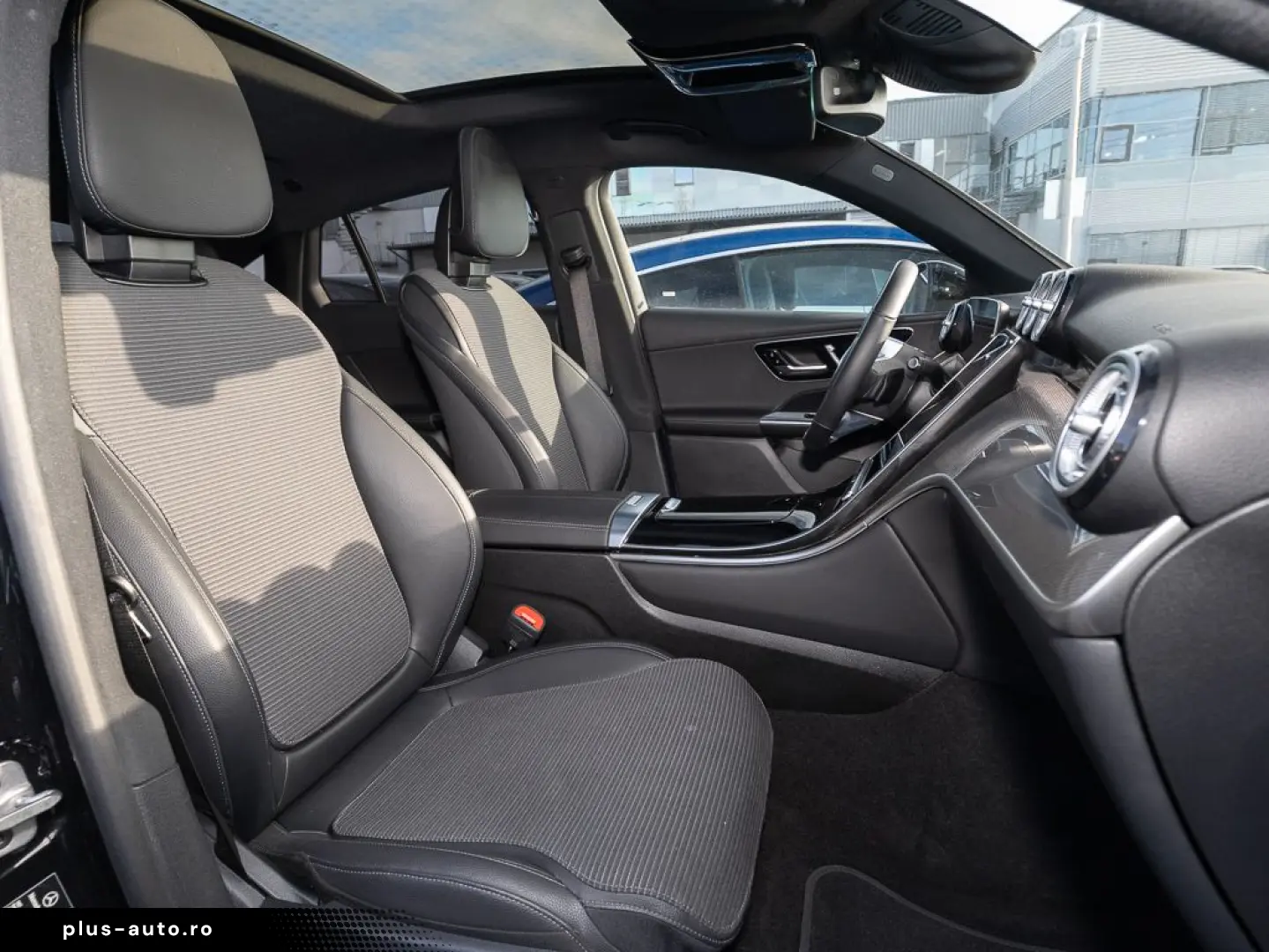 MERCEDES-BENZ GLC 2025 — imagine 9