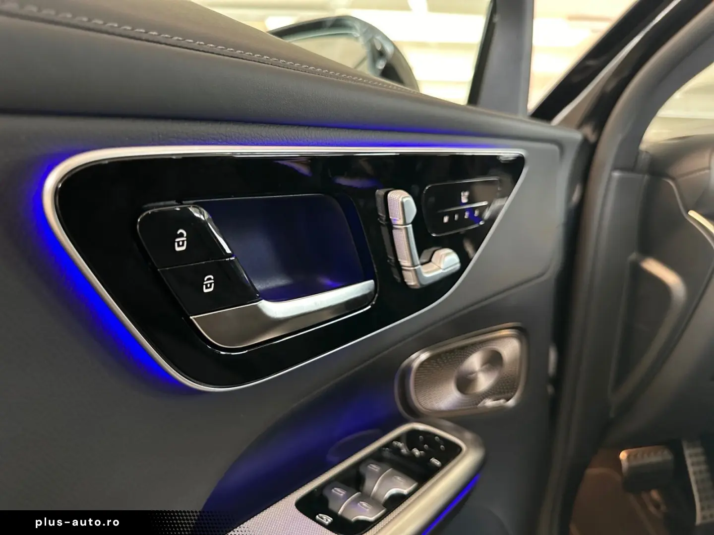 MERCEDES-BENZ GLC 2025 — imagine 15