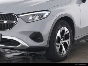 MERCEDES-BENZ GLC200 4M AHK ARTICO DISTRONIC 360 KAM…