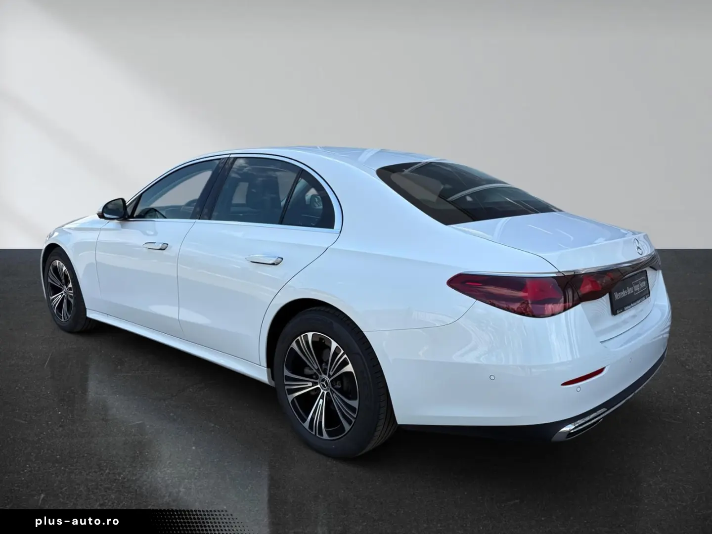 MERCEDES-BENZ E-Class 2025 — imagine 5