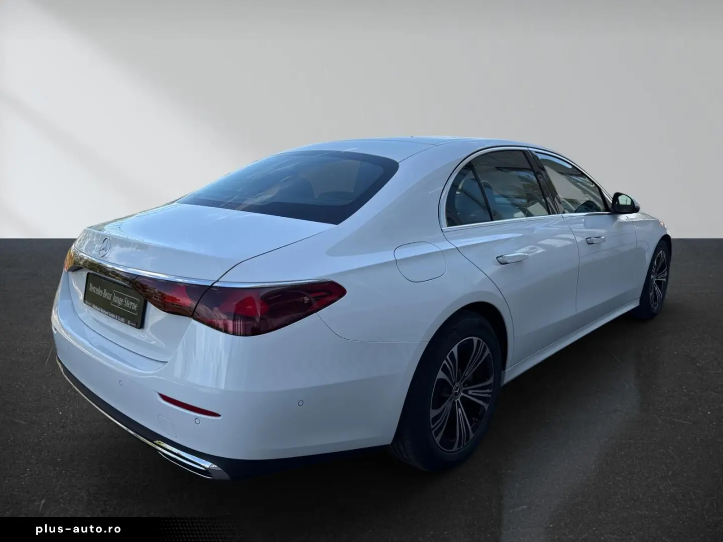 MERCEDES-BENZ E-Class 2025 — imagine 6