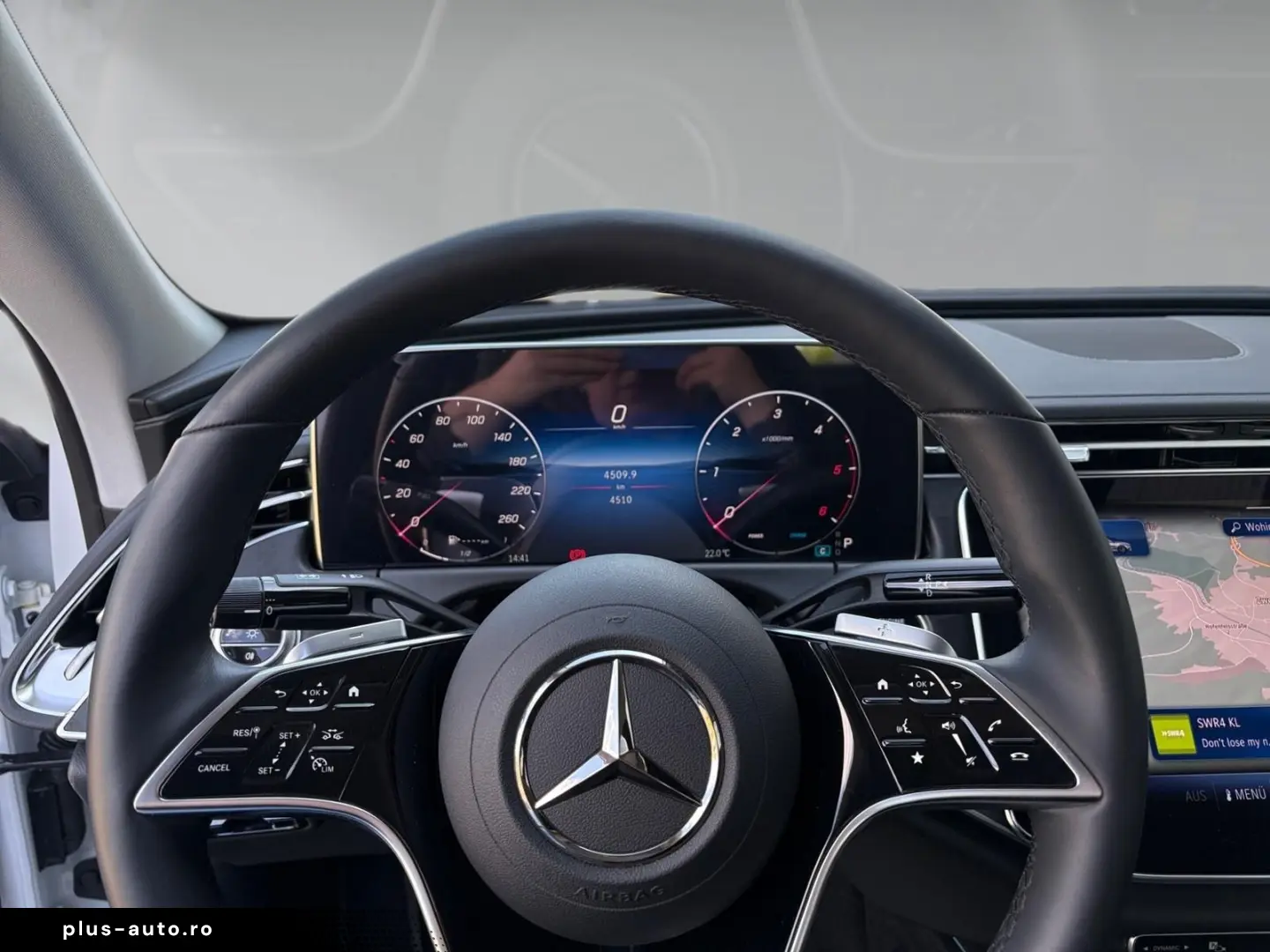 MERCEDES-BENZ E-Class 2025 — imagine 10