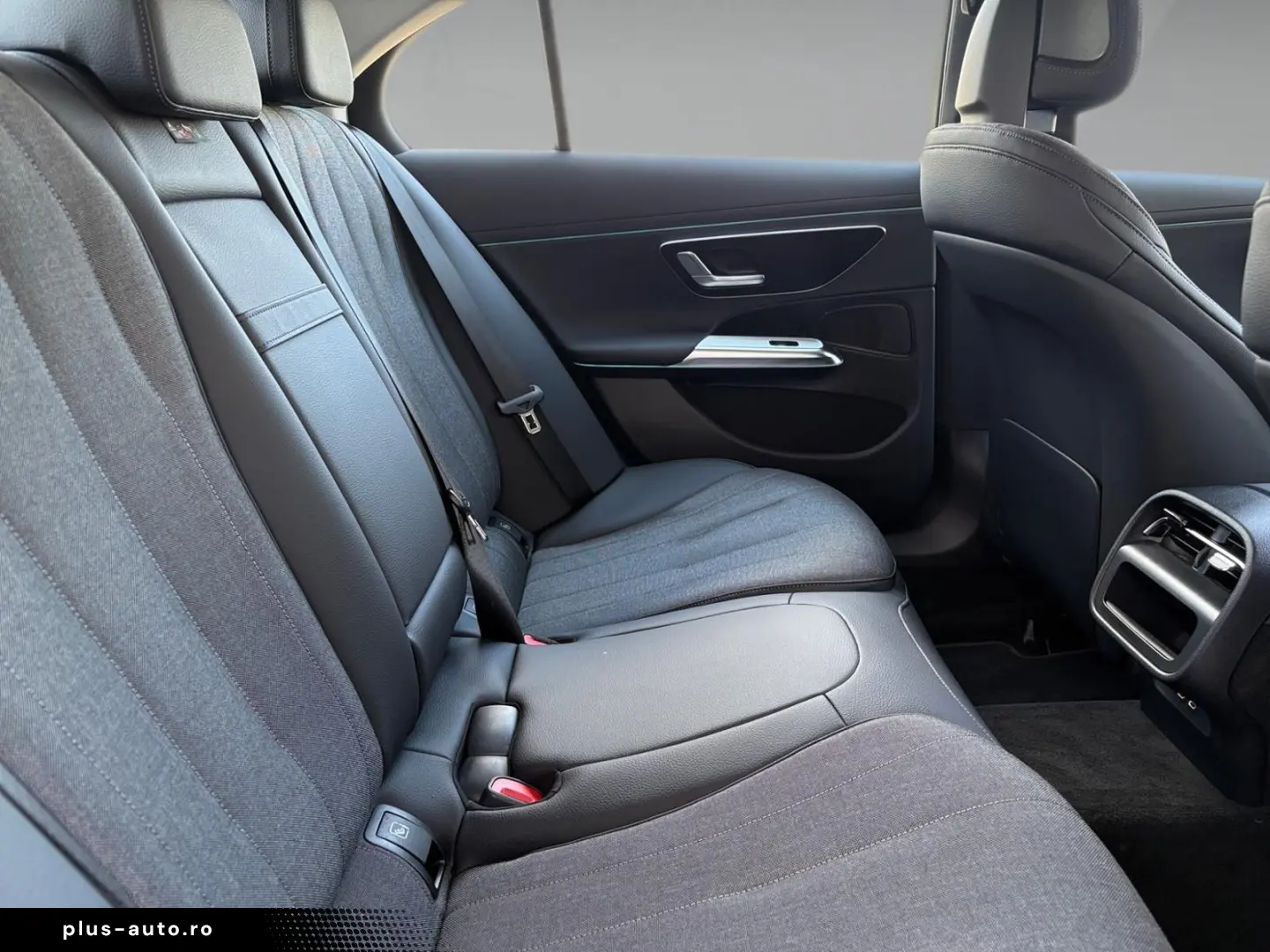 MERCEDES-BENZ E-Class 2025 — imagine 14
