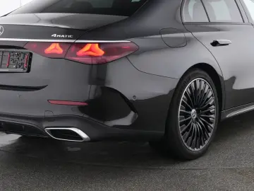 MERCEDES-BENZ E 400 e 4M  AMG PANO AIRMAT NIGHT DIGI…