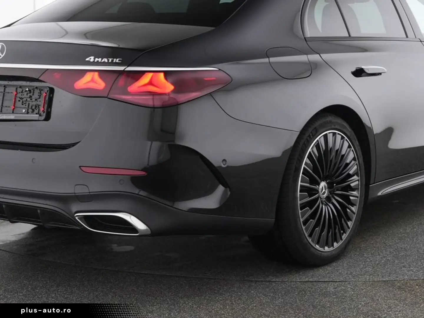 MERCEDES-BENZ E-Class 2025 — imagine 4
