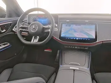 MERCEDES-BENZ E 400 e 4M  AMG PANO AIRMAT NIGHT DIGI…