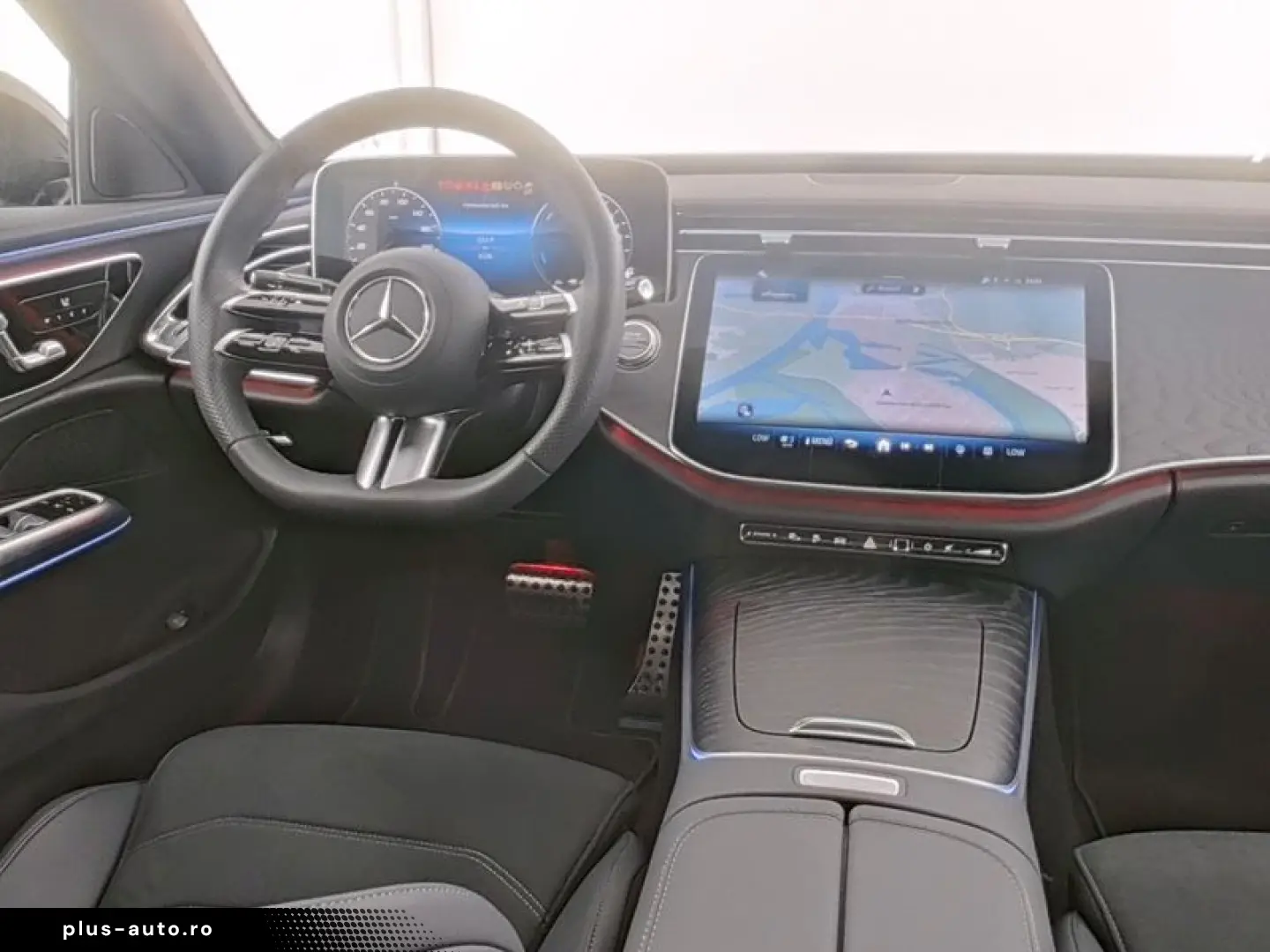MERCEDES-BENZ E-Class 2025 — imagine 8