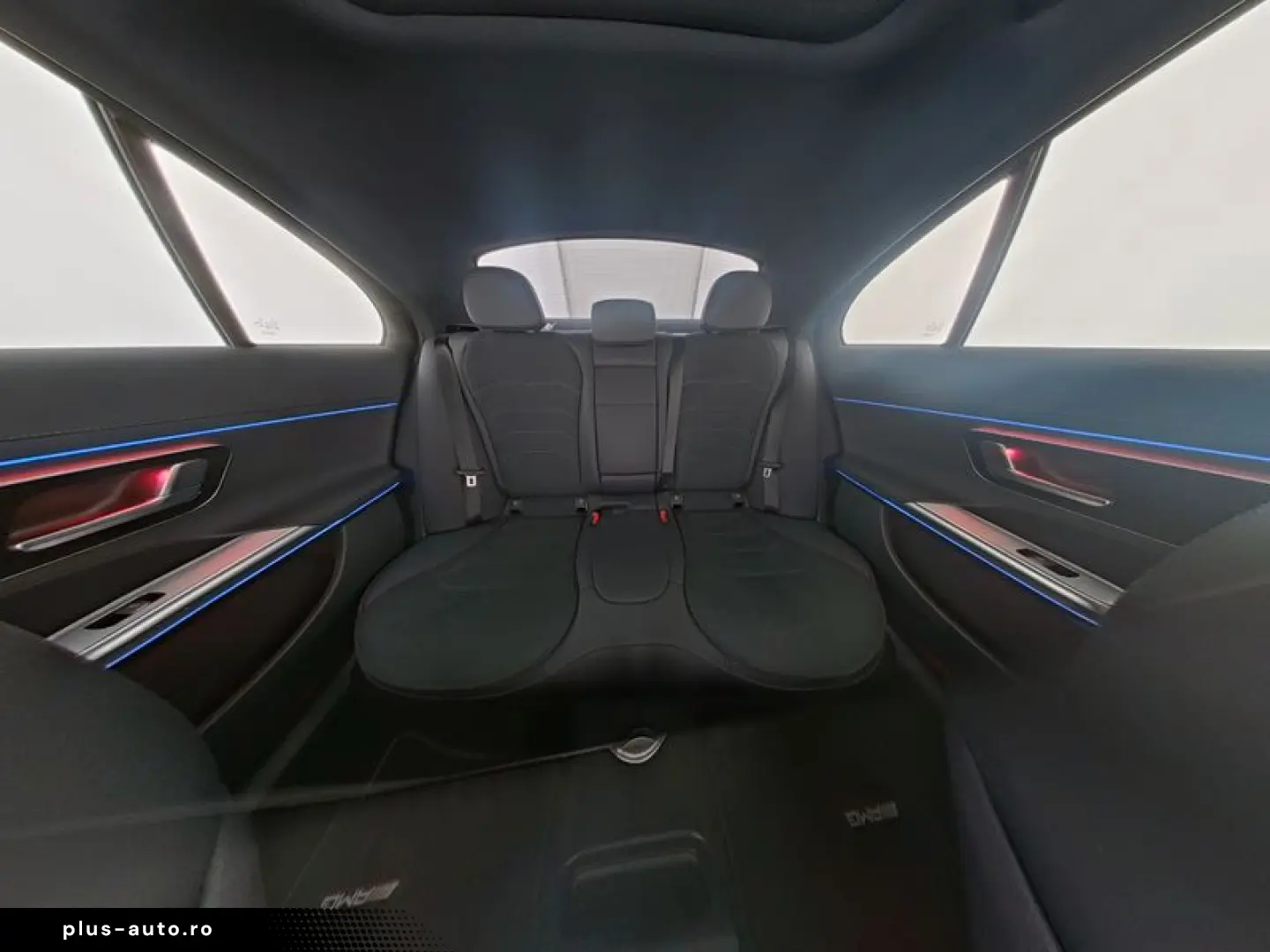 MERCEDES-BENZ E-Class 2025 — imagine 9