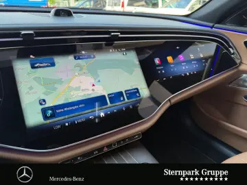 MERCEDES-BENZ E 220 d AMG Pano LEDER Distro SUPER Burmester