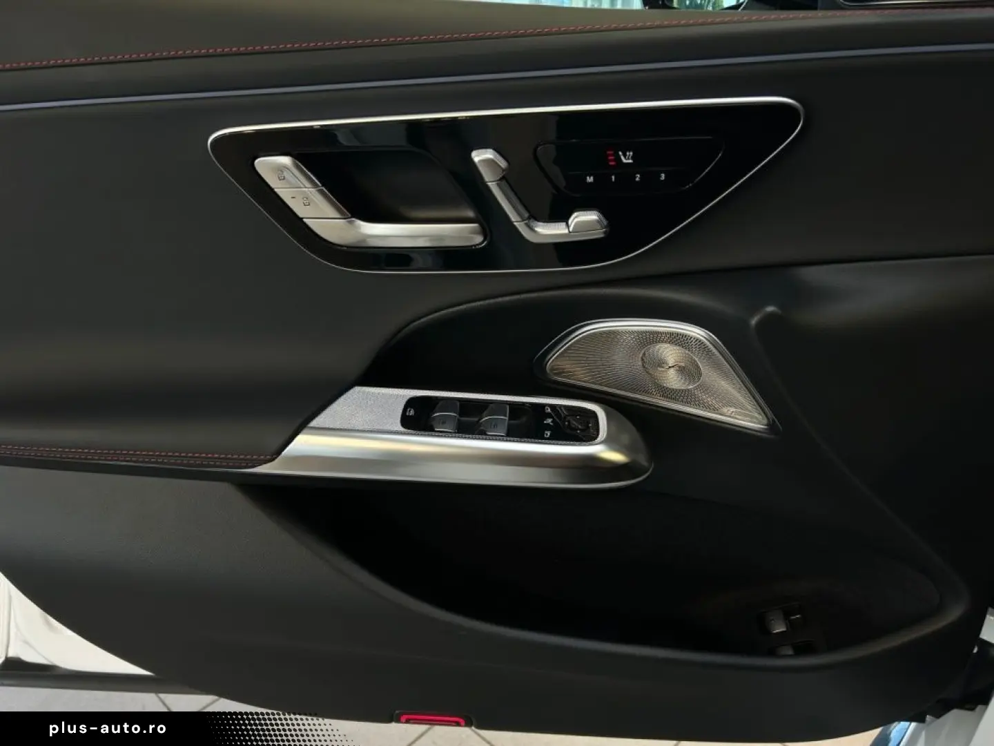 MERCEDES-BENZ E-Class 2025 — imagine 17