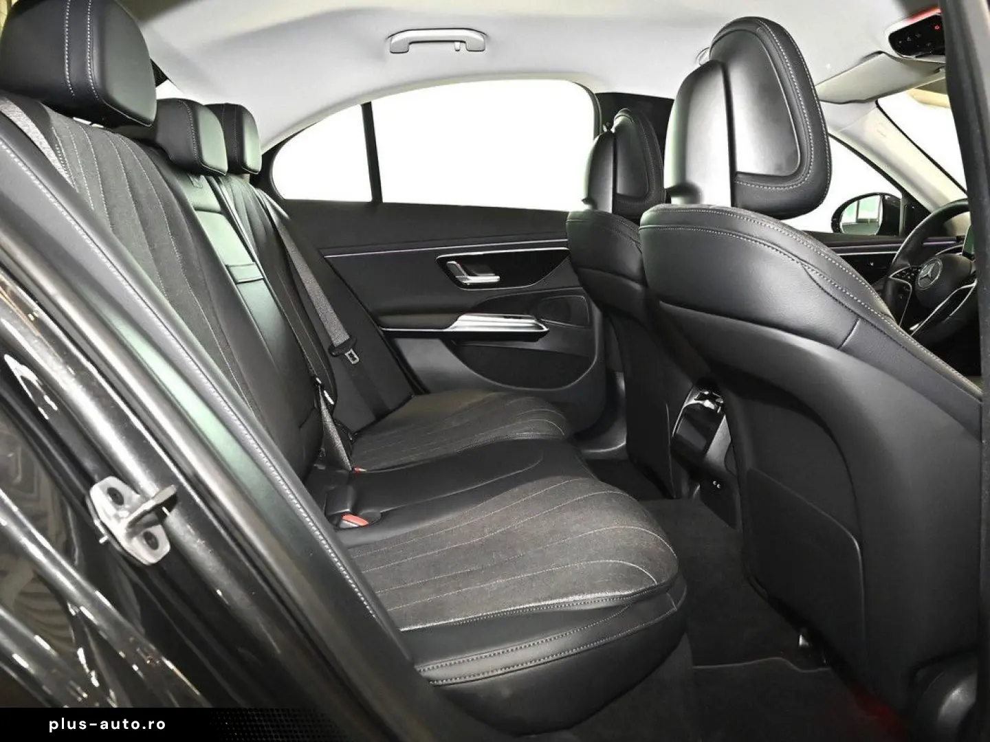 MERCEDES-BENZ E-Class 2025 — imagine 10