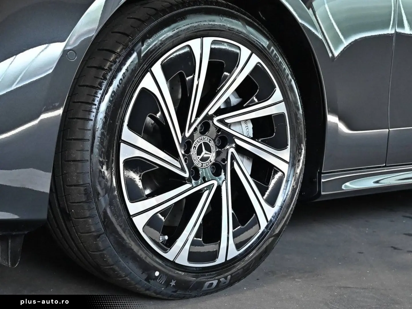 MERCEDES-BENZ E-Class 2025 — imagine 11